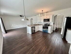 608 Bluebill Ct in Kissimmee, FL - Building Photo - Building Photo