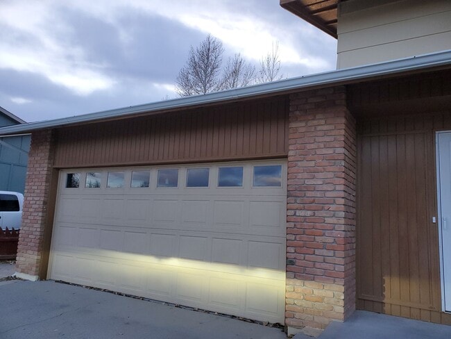 826 N 12th St E in Riverton, WY - Building Photo - Building Photo