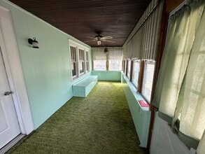 9 S Seward Ave in Endicott, NY - Building Photo - Building Photo