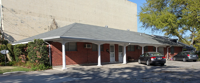 107-117 Hector Ave in Metairie, LA - Building Photo - Building Photo