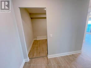 18-2918 Water Walk Dr in Markham, ON - Building Photo - Building Photo