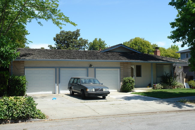 3927-3939 Rhoda Dr in San Jose, CA - Building Photo - Building Photo