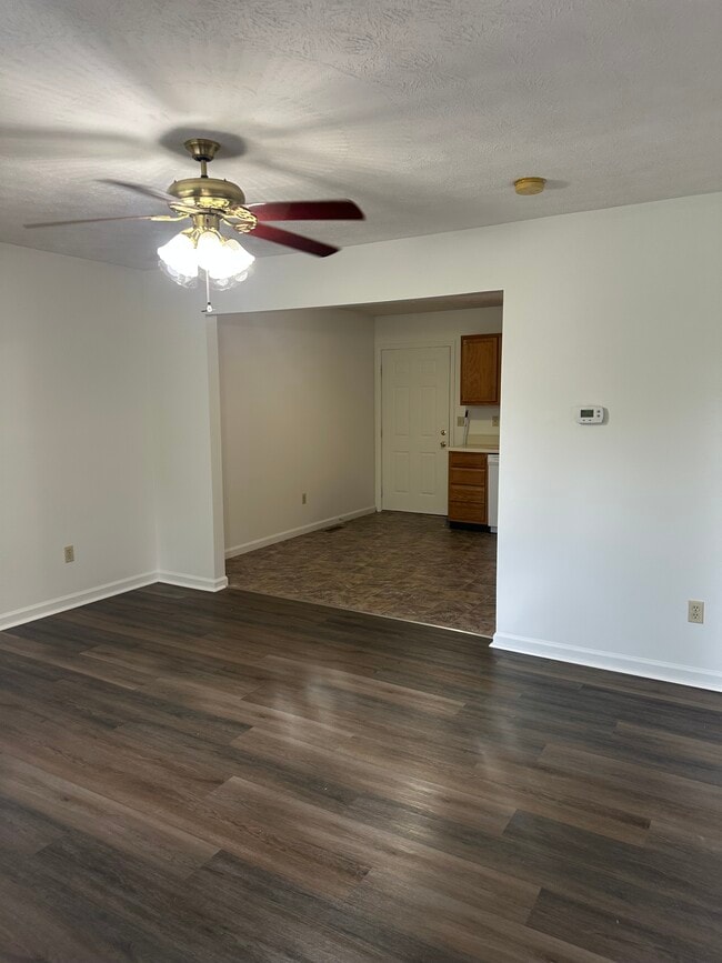 3330 Pennsylvania Ave in Charleston, WV - Building Photo - Building Photo