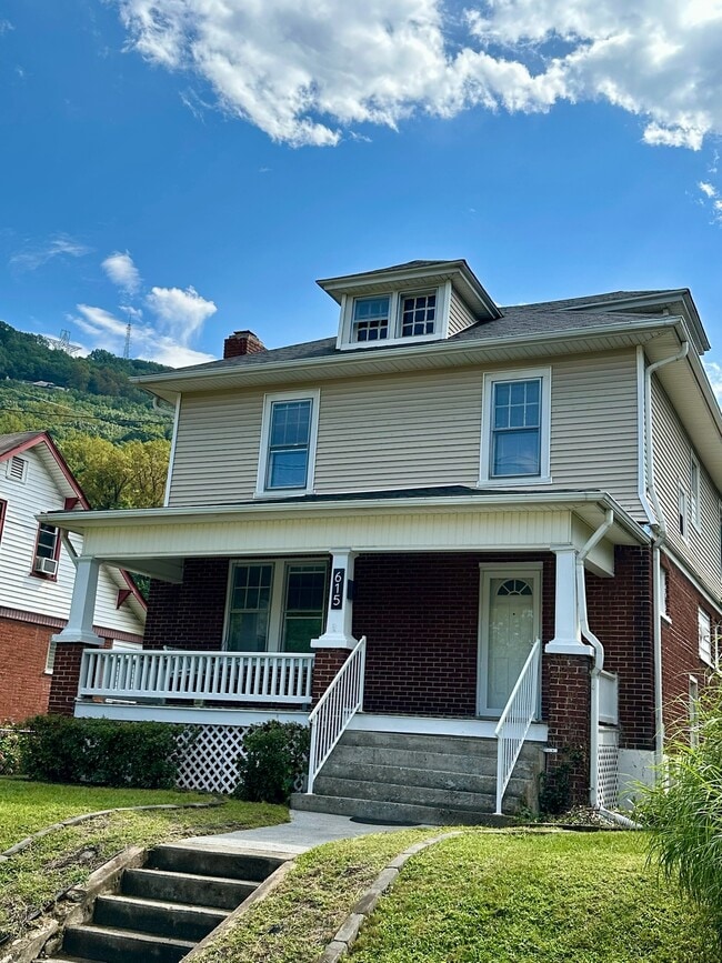 property at 615 Arbutus Ave SE