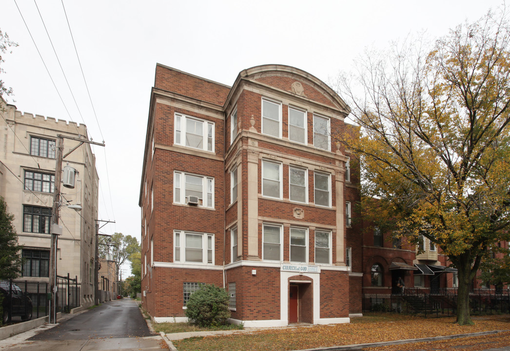 924 E 46th St in Chicago, IL - Building Photo