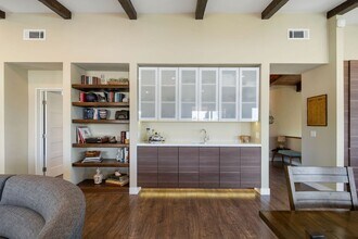 215 Monterey Dr in Laguna Beach, CA - Building Photo - Building Photo