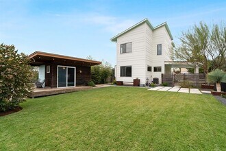 5725 Toscana Ave in Austin, TX - Building Photo - Building Photo