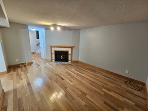 6 Riverview in Avon, CT - Building Photo - Building Photo