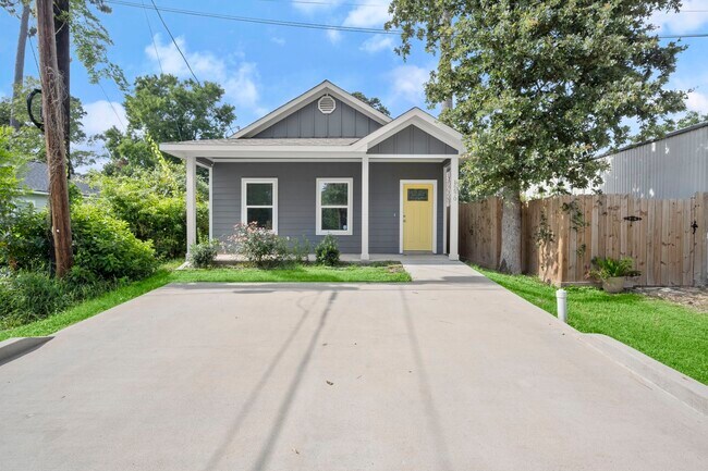 property at 16670 Meadowcroft St