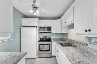 5000 NW 36th St in Lauderdale Lakes, FL - Building Photo - Building Photo