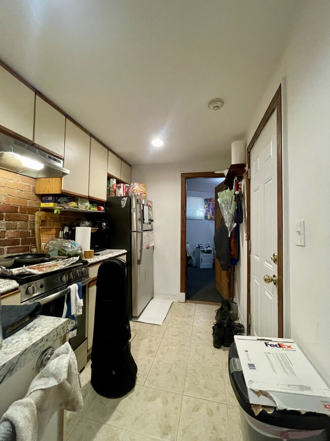 1 Fencourt St, Unit 4 in Boston, MA - Building Photo - Building Photo