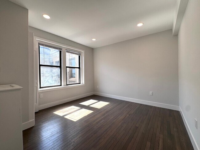 18 Peterborough St in Boston, MA - Building Photo - Building Photo