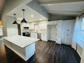 7105 Churchill Cir in Waco, TX - Building Photo - Building Photo