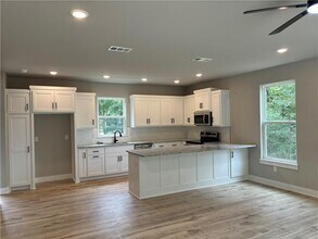 7 Prestwick Ln in Bella Vista, AR - Building Photo - Building Photo