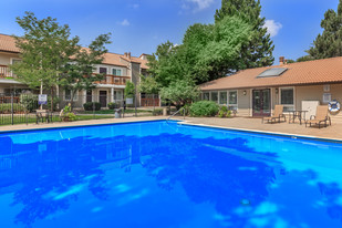 Knollwood Apartments