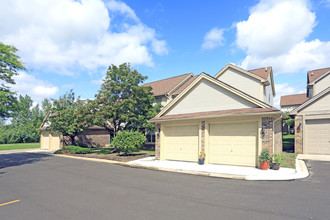 Rolling Hills Apartments in Lapeer, MI - Building Photo - Building Photo