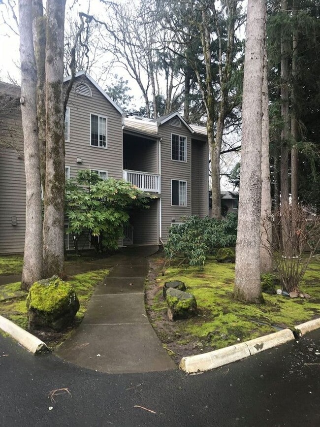 6160 SW Alice Ln in Beaverton, OR - Foto de edificio - Building Photo