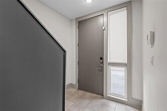 63 Reynolds Square Ln, Unit 1 in Atlanta, GA - Building Photo - Building Photo