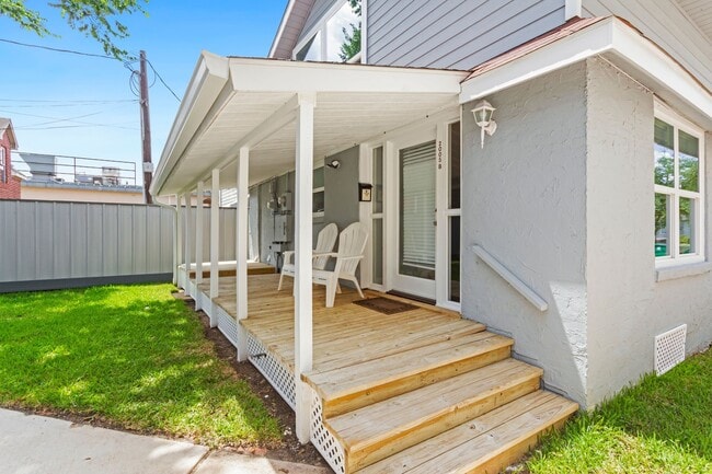 property at 2005 Portsmouth St