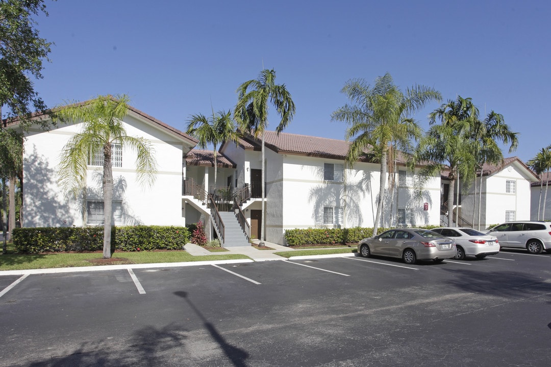 The Emerson in Davie, FL - Building Photo