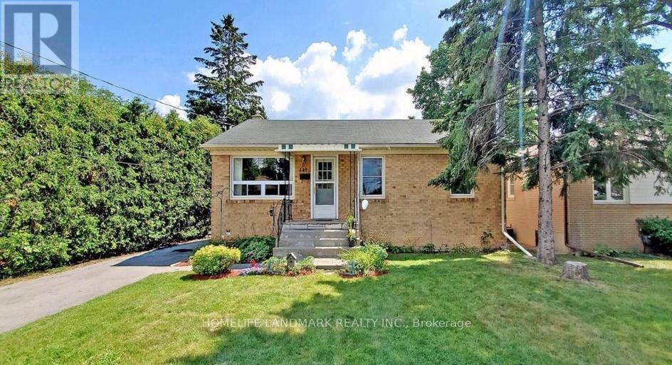 440 Paliser Crescent N in Richmond Hill, ON - Building Photo
