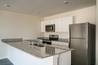 694 Hadley Ct SE in Bolivia, NC - Building Photo - Building Photo