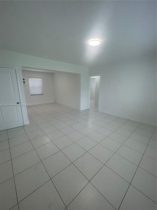 property at 553 SW 7th St