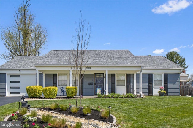 1111 Parkington Ln