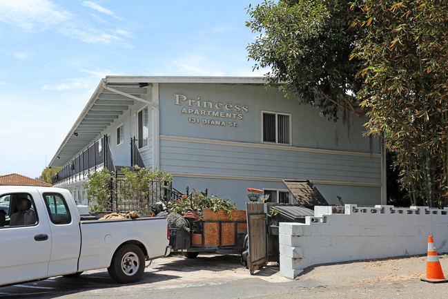 Princess Apartments in Encinitas, CA - Building Photo - Building Photo