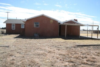 1708 W Fir St in Portales, NM - Foto de edificio - Building Photo