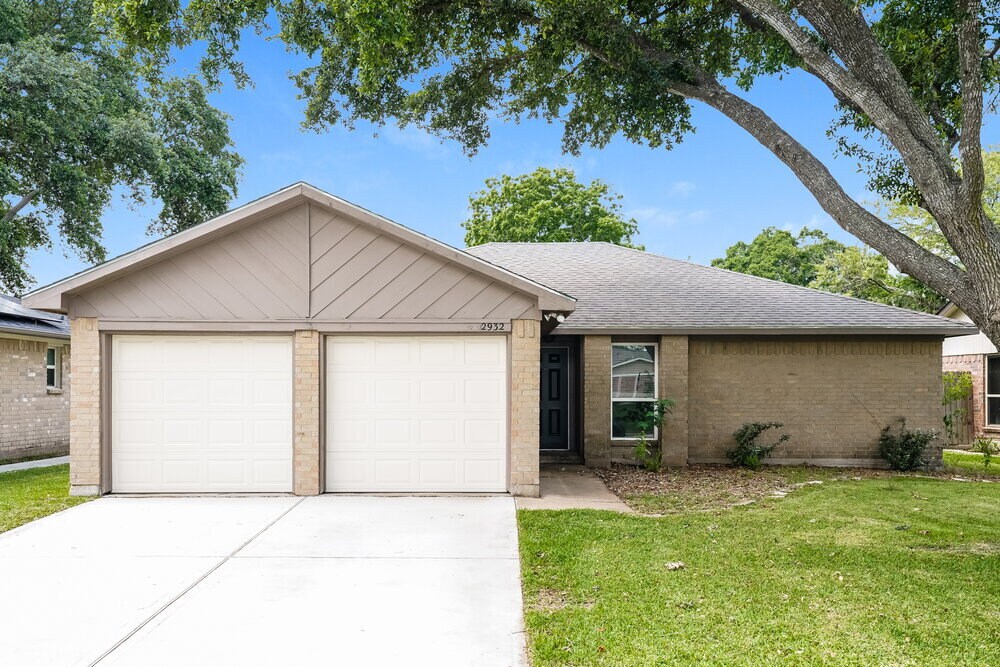 2932 Ocean Way in League City, TX - Building Photo