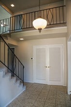 646 Buttonwood Dr in Brea, CA - Foto de edificio - Building Photo