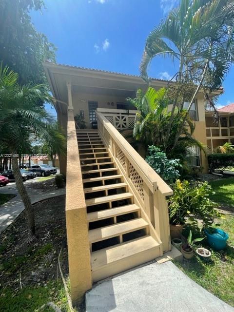 property at 4767 Via Palm Lakes