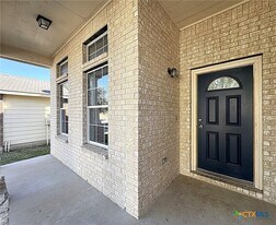 6502 Griffith Loop in Killeen, TX - Building Photo