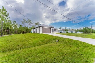 920 Washington Ave in Lehigh Acres, FL - Building Photo - Building Photo