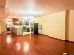 7 Elm St in New Haven, CT - Building Photo - Building Photo