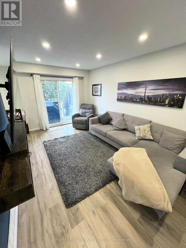 15 Guildwood Pkwy in Toronto, ON - Building Photo - Building Photo