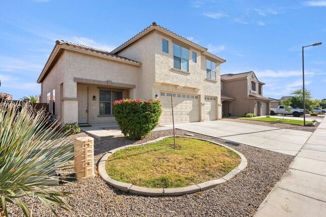2261 W Mila Way in Queen Creek, AZ - Building Photo - Building Photo