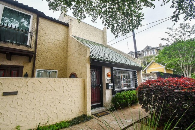 property at 3010 Helena St
