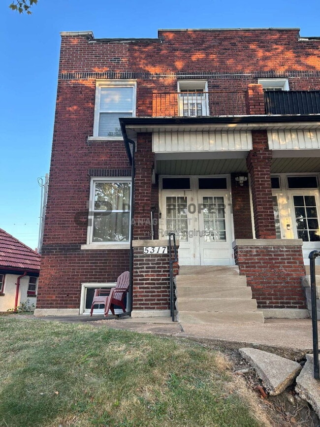 property at 5317 S Kingshighway Blvd