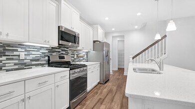 1232 Bluestem Street in Panama City, FL - Foto de edificio - Building Photo