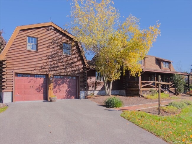 618 Clapp Hill Rd in Lagrangeville, NY - Building Photo - Building Photo