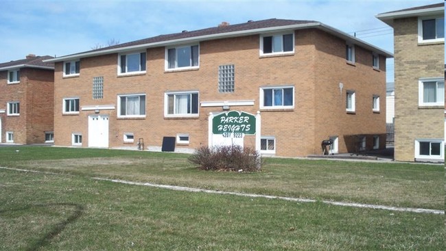 Parker Heights Apartments in Tonawanda, NY - Building Photo - Building Photo