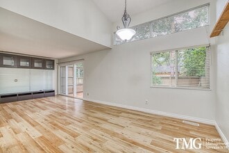 1511 NW Tanasbrook Ct in Beaverton, OR - Building Photo - Building Photo