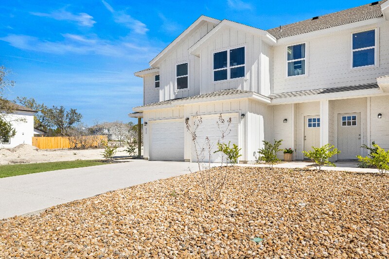 226 Bonnie Bnd in San Antonio, TX - Foto de edificio