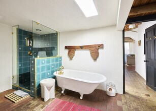 2845 Agua Fria St in Santa Fe, NM - Building Photo - Building Photo