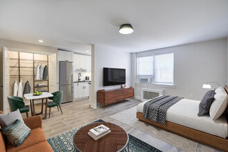 The Parkwest Apartments in Washington, DC - Building Photo - Building Photo