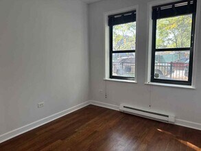 1153 N Cambridge Ave in Chicago, IL - Building Photo - Building Photo