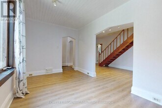 202 Scarborough Rd in Toronto, ON - Building Photo - Building Photo