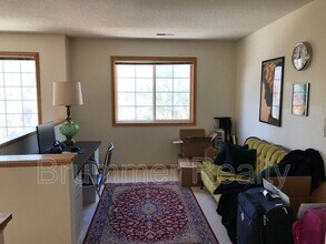 7109 Excelsior Way in Minneapolis, MN - Building Photo - Building Photo